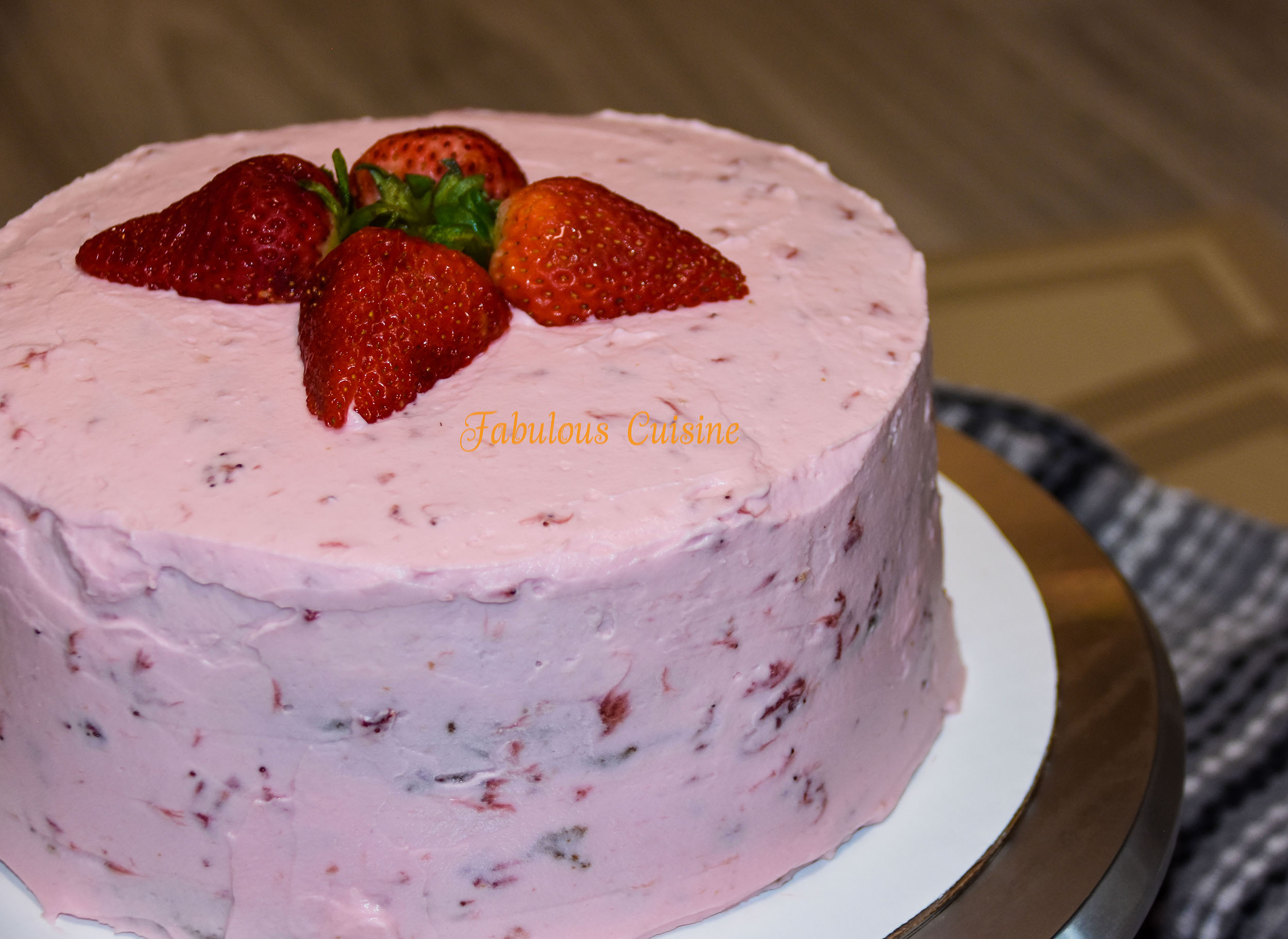 Strawberry Cake with Strawberry Cream Frosting